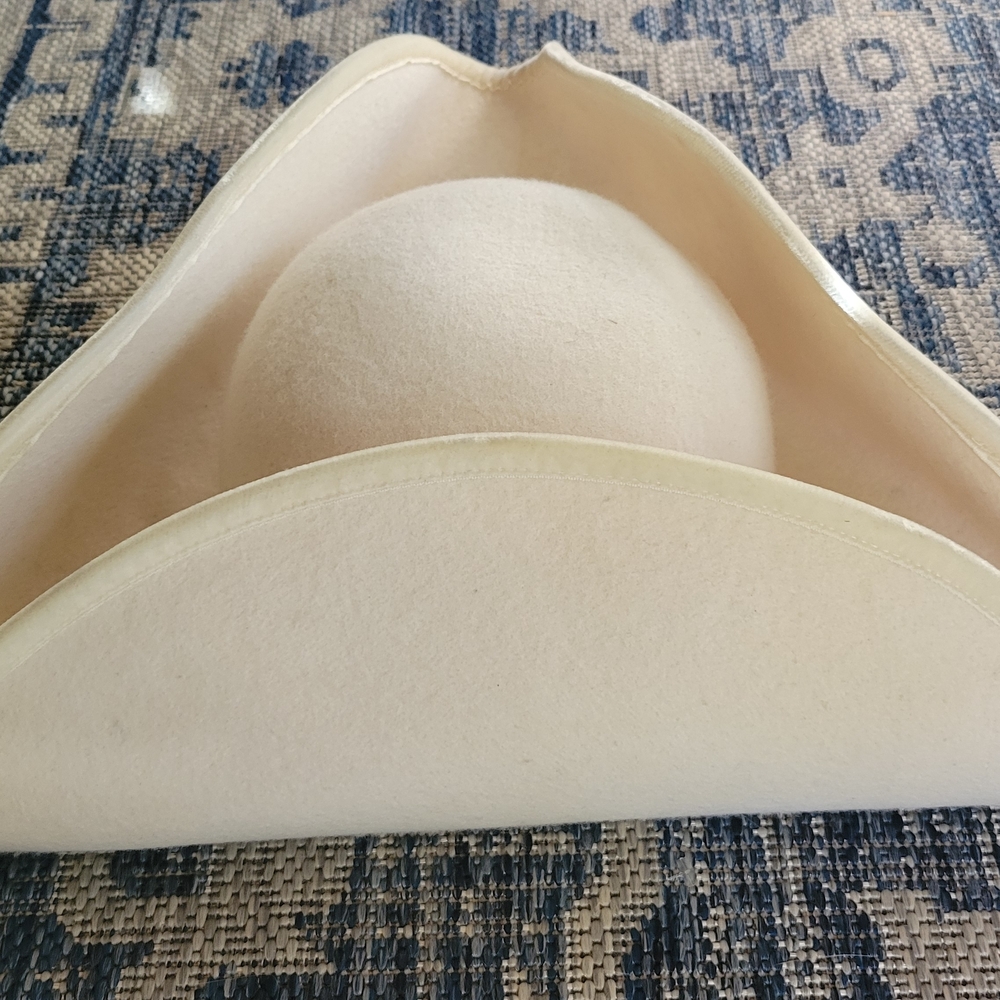 Atelier Marega Venezia 100% Wool Ivory Tricorn Hat XL 7 3/4 - Picture 3 of 4